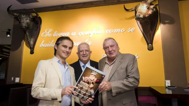Nacho Lloret, Martín Llanas y Enrique Patón, en la presentación de los carteles de la pasada Feria del Pilar.