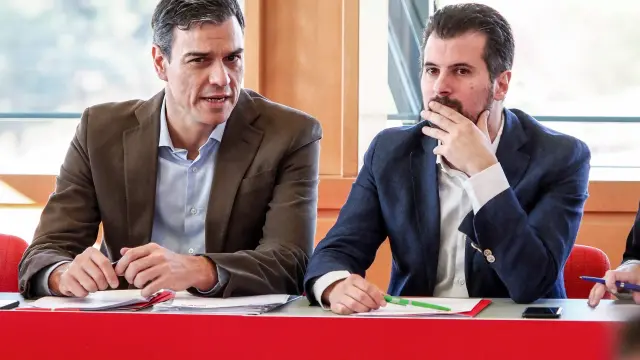 Pedro Sánchez junto a Luis Tudanca, secretario general del PSOE en Castilla y León.
