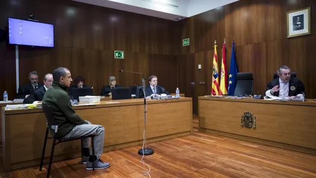 El juicio por el crimen de la avenida de Cataluña se celebra en la Audiencia de Zaragoza.