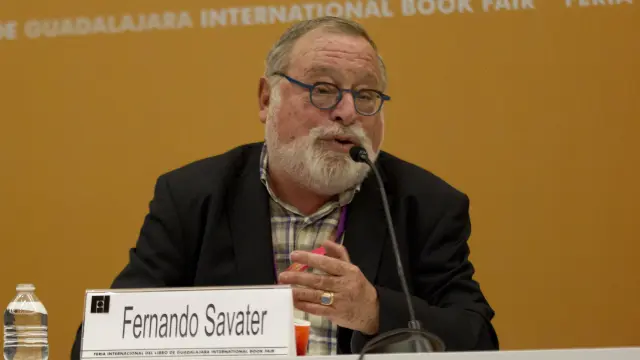 Savater presenta en la Feria del Libro de Buenos Aires su panfleto "un poco malhumorado" contra el separatismo
