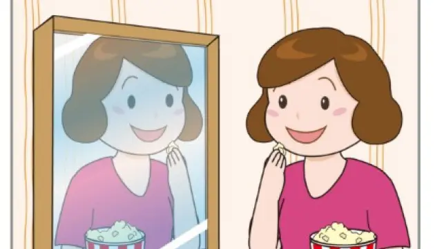Comer delante un espejo hace que la gente que come sola ingiera mayor cantidad de alimento
