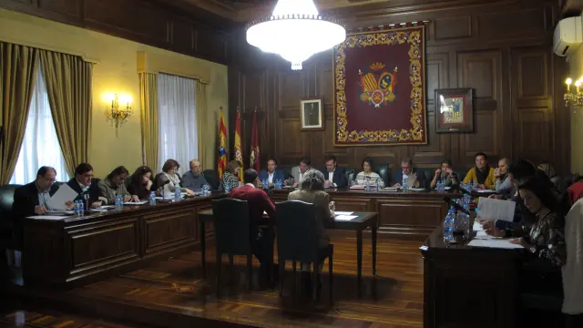 Sesión plenaria del Ayuntamiento de Teruel.