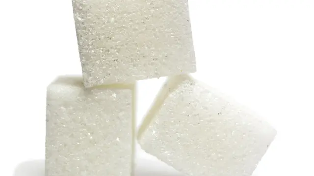 El azúcar está presente en multitud de productos que se consumen a diario y su elevada ingesta es perjudicial para la salud.