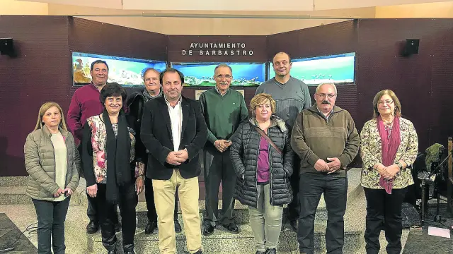 Responsables del Parque Cultural del Vero con alcaldes y presidentes de las comarcas que engloba