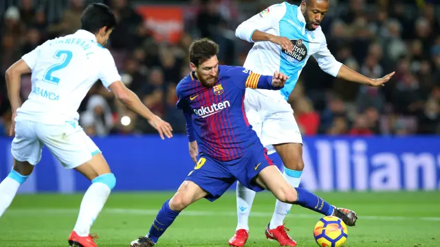 Leo Messi en acción contra el Deportivo de La Coruña.