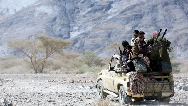 Soldados a favor del gobierno de Yemen