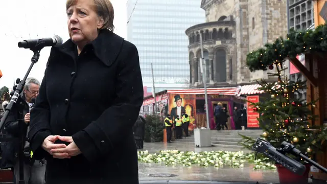 Angela Merkel durante la inauguración del memorial.