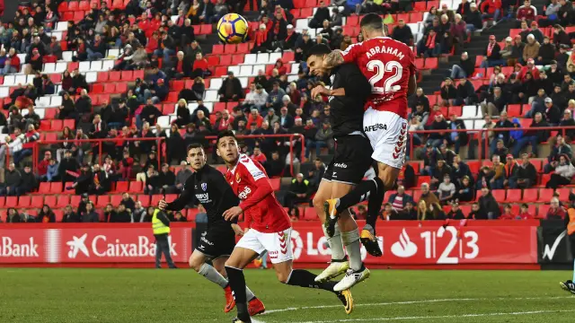 El segundo gol del Huesca, que llegó en el minuto 77, tras varios remates en una misma jugada.