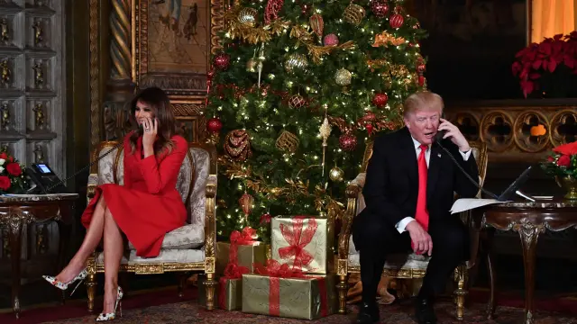 Trump y su mujer felicitan la Navidad