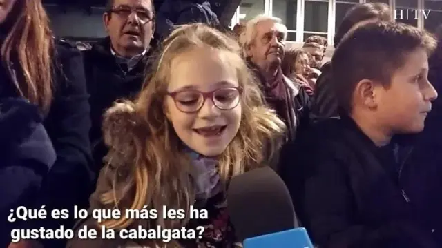 Emoción de niños y mayores en la cabalgata de Zaragoza