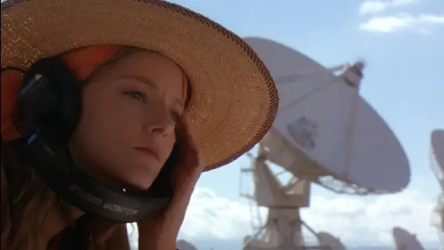 Jodie Foster dio vida a Eleanor 'Ellie' Arroway, una científica que encuentra pruebas de vida extraterrestre