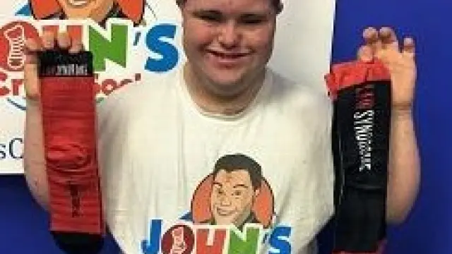 John Cronin, el joven con síndrome de Down que se hizo millonario a golpe de calcetín