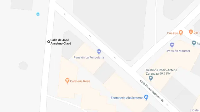 Calle de José Anselmo Clavé con la calle Madre Sacramento, lugar de uno de los accidentes
