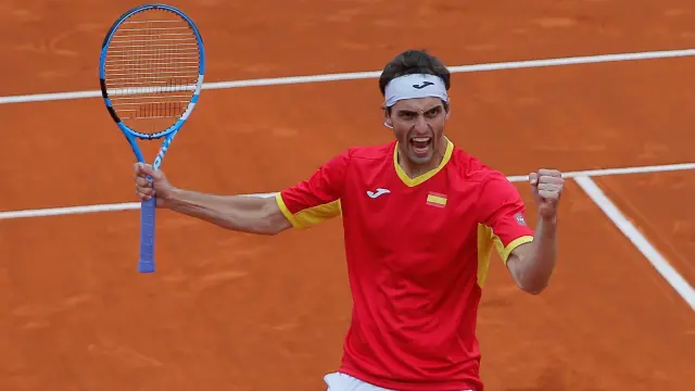 Albert Ramos celebra el triunfo español en la Copa Davis.