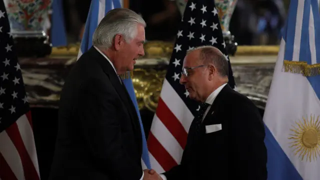 El secretario de Estado de Estados Unidos, Rex Tillerson, junto al canciller argentino, Jorge Faurie.
