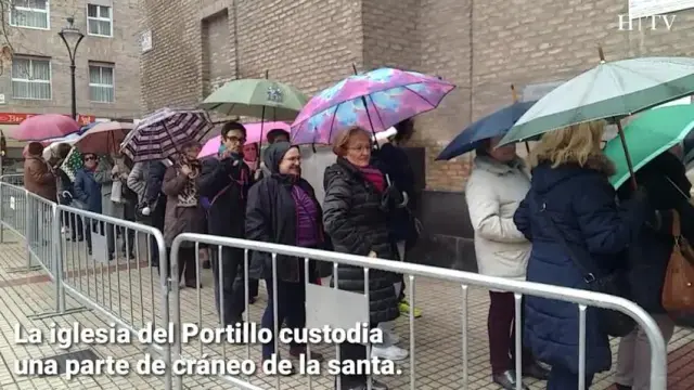 Largas filas para venerar a Santa Águeda
