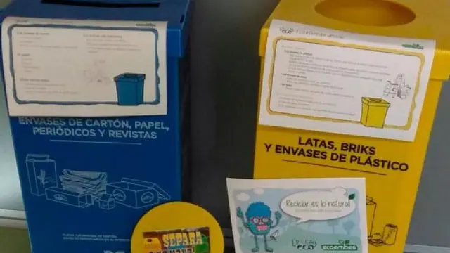 Contenedores de reciclaje en centros escolares de la Ribera Baja.