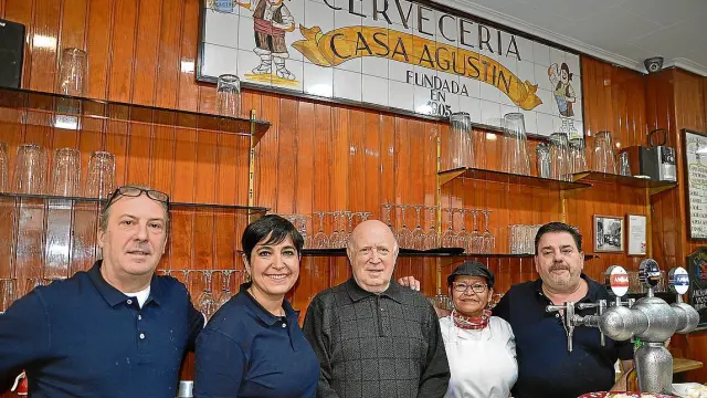 Arturo Gálvez, María José Sebastián, Agustín Asso 'Cachi', Imelda Fernández y Eduardo Casamián.