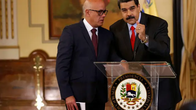 Maduro rechaza el veto a Venezuela "Vamos a llegar a la Cumbre de las Américas por tierra, mar o aire"