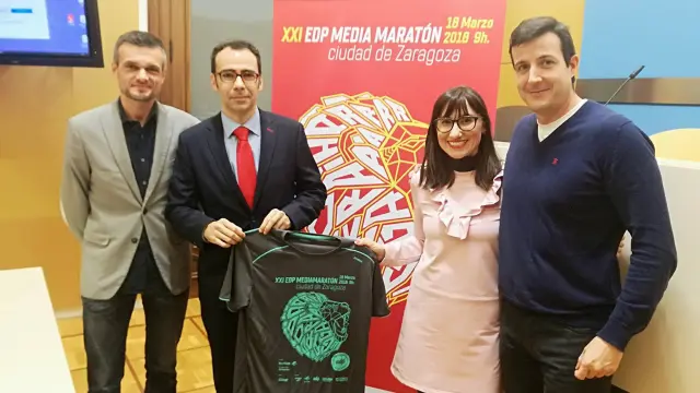 Constante, Oriol, Frago y un representante del Ayuntamiento, en ausencia de Pablo Híjar