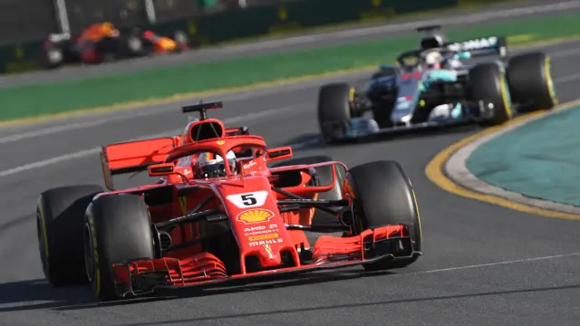 Vettel gana el Gran Premio de Australia al superar a Hamilton y Alonso logra un quinto puesto