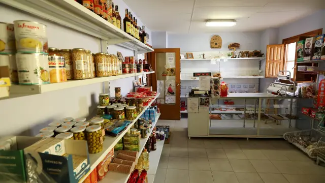 La panadería y tienda de comestibles de Fortanete.