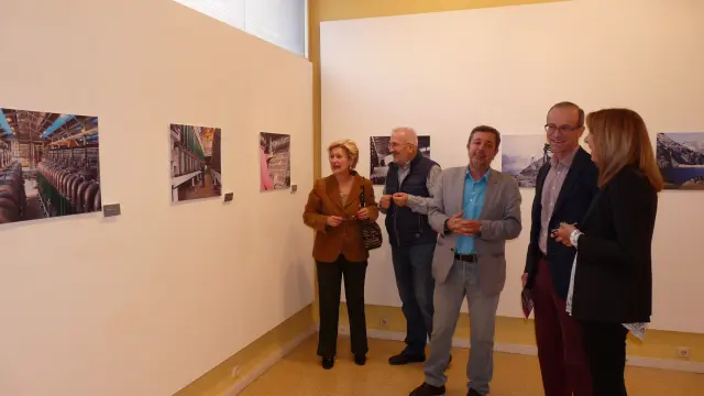 Ercros inicia los actos de su centenario con una exposición que recoge la historia de la fábrica en Sabiñánigo.