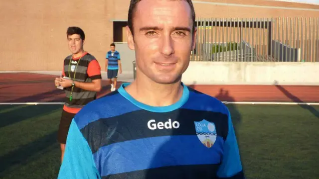 Jorge Pina, con la camiseta del CD Loja.