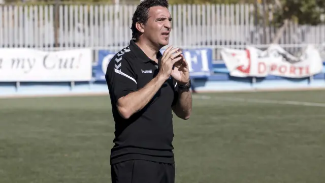 El entrenador zaragozano Alberto Berna