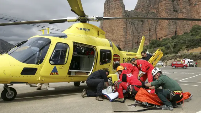 Médicos de rescate en montaña