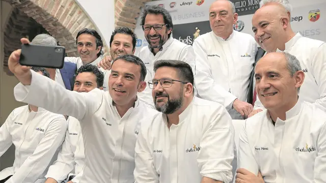 Los 'chefs' participantes en la presentación de la iniciativa, que tuvo lugar en Marbella.