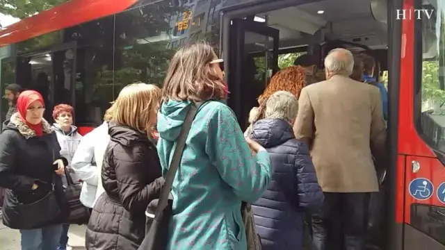 Esperas de media hora en una nueva jornada de huelga de los autobuses de Zaragoza