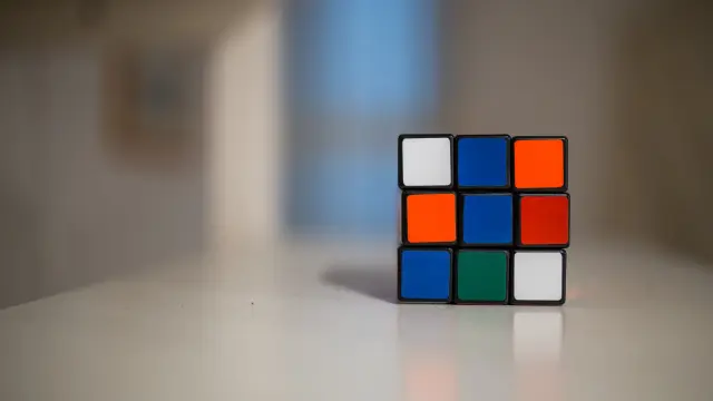 ¿Quién no ha tenido entre sus manos un cubo de Rubik?