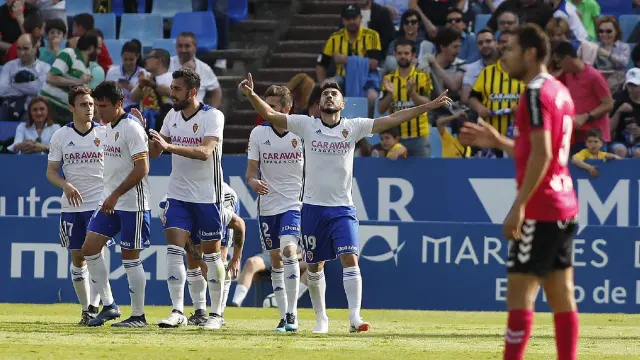 Los jugadores del Real Zaragoza celebran un gol el pasado domingo, en el triunfo por 4-1 frente al Albacete.