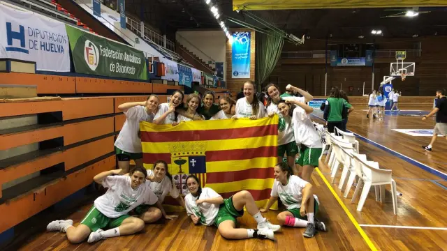 Las jugadoras del Stadium Casablanca, en el Campeonato de España cadete