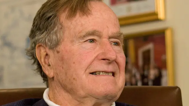 George H.W. Bush pasará su 94 cumpleaños acompañado por su familia.