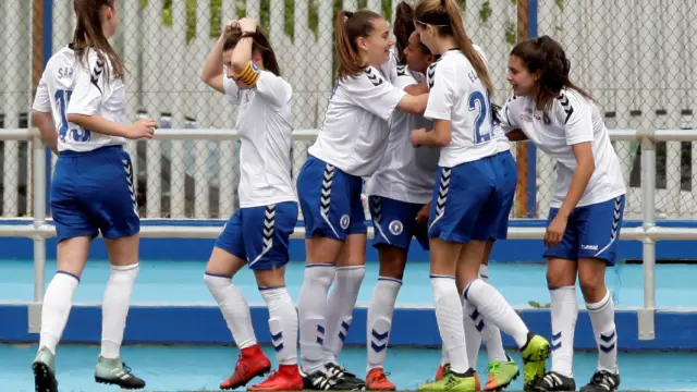 Imagen de archivo de varias jugadoras del Zaragoza Femenino.