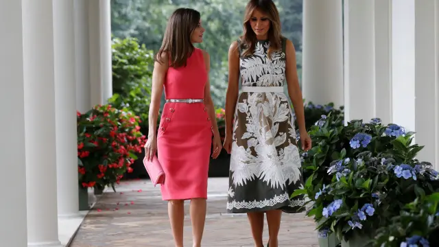 Melania Trump y Letizia muestran cordialidad en su primer encuentro en la Casa Blanca