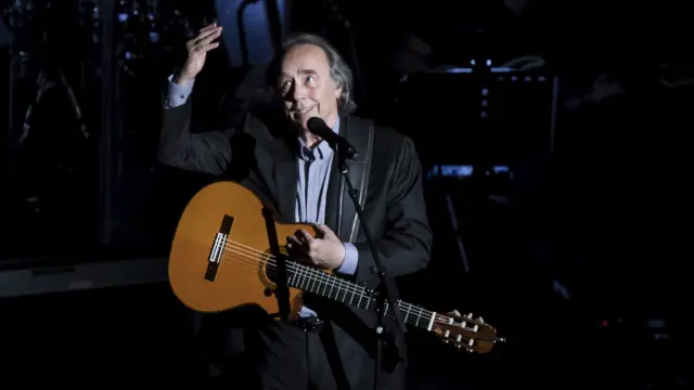 Imagen de archivo de un concierto de Serrat en la Sala Mozart de Zaragoza.