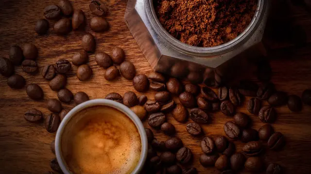 El café es una de las bebidas favoritas de los españoles, sobre todo a primera hora de la mañana.