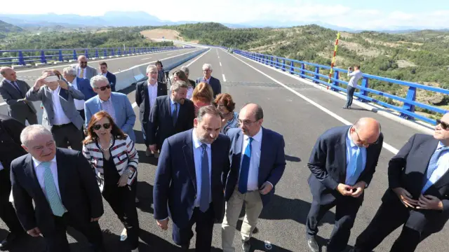 Fomento pone en servicio 4,5 km del tramo Caldearenas-Lanave tras una inversión de 46 millones