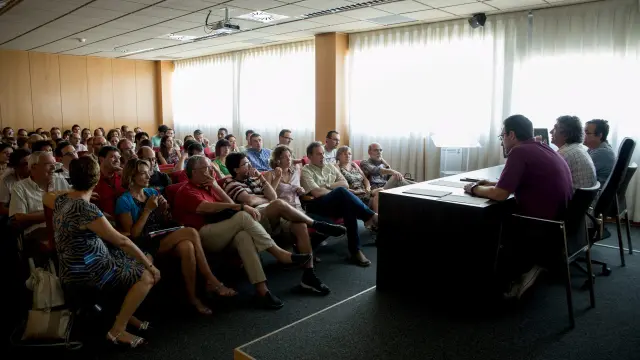 Los investigadores de la Universidad de Zaragoza celebraron el martes una reunión.