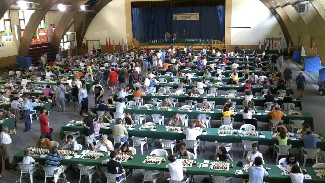 Las partidas de ajedrez congregan todos los años en Benasque a profesionales y aficionados.