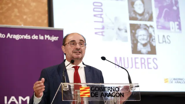 El presidente aragonés, Javier Lambán, en su intervención durante la ceremonia del 25 aniversario del IAM.