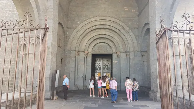 Puerta de las Catedral de Jaca