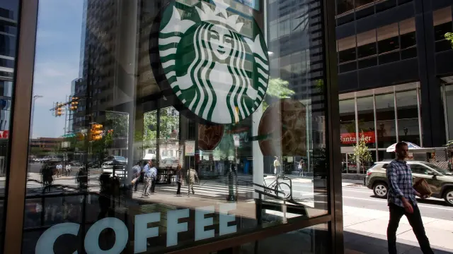 Starbucks abrirá su nuevo local con empleados sordos el próximo mes de octubre en Washington.