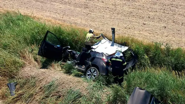 Dos heridos leves en un accidente en la N-232 cerca de Fuentes de Ebro