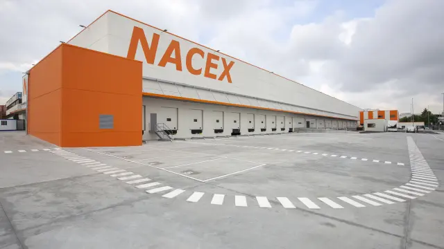 La compañía envío de correo y paquetería nacional NACEX