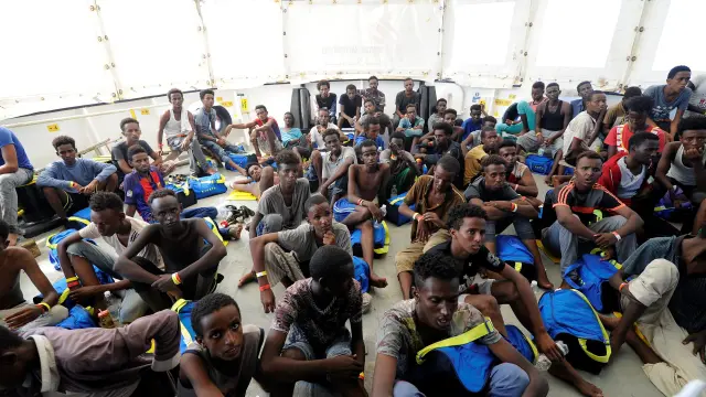 Inmigrantes africanos a bordo del 'Aquarius'.
