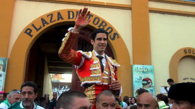 López Simón, que salió por la puerta grande, se ha llevado el trofeo al mejor torero
